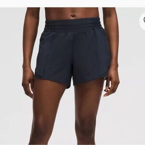 Lululemon - Hotty Hot High-Rise Lined Short 4"